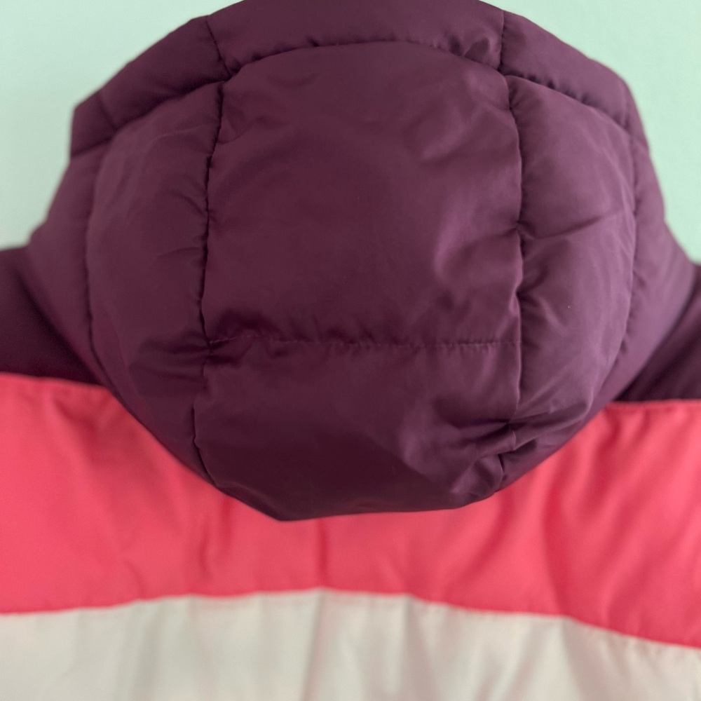 Gap girls hoodie puffer jacket size Medium. Multi colors. - Picture 12 of 14
